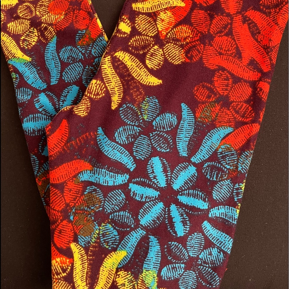 LulaRoe S/M kids leggings